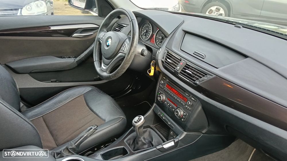 BMW X1 16 d sDrive Line Sport - 13