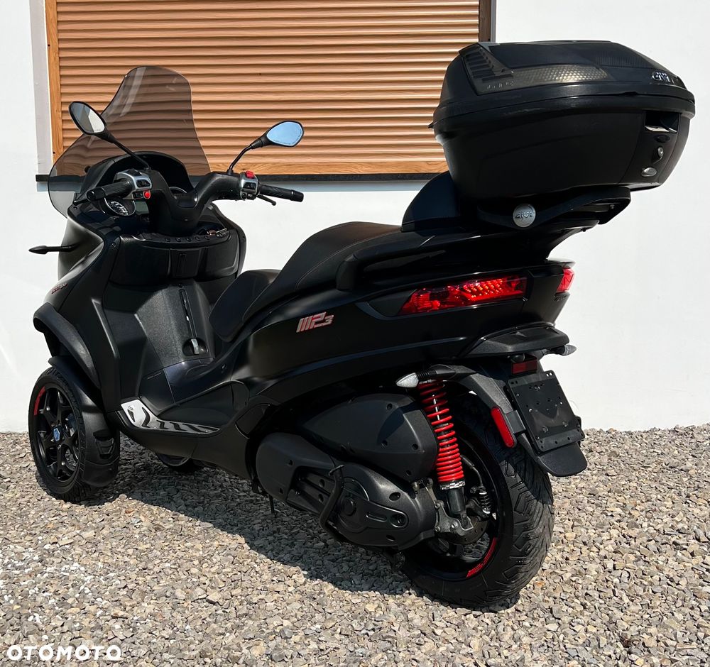 Piaggio MP-3 - 9