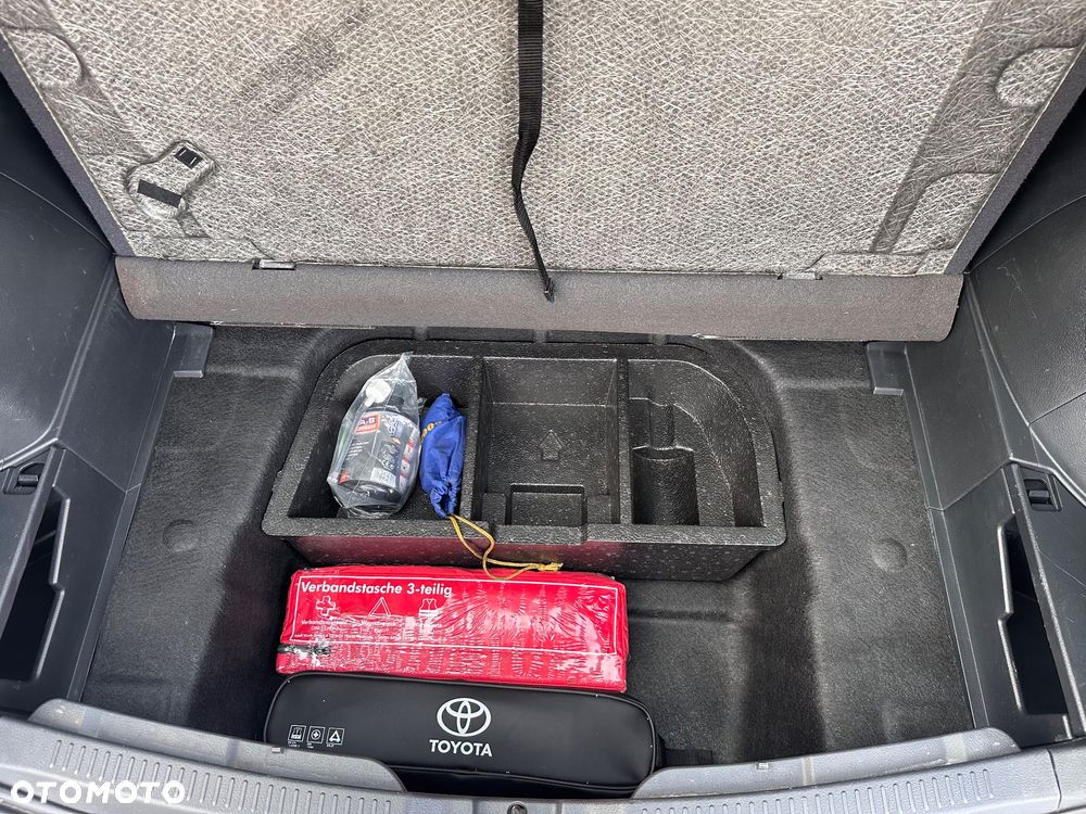 Toyota Verso 1.8 5-Sitzer Executive - 22