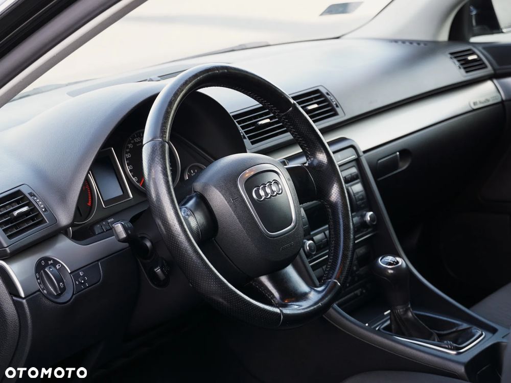 Audi A4 ver-1-6 - 20