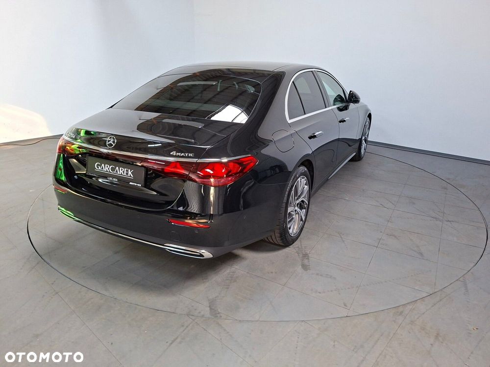 Mercedes-Benz Klasa E - 11