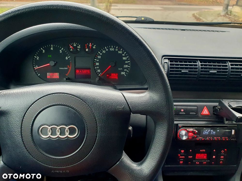 Audi A4 Limousine - 24