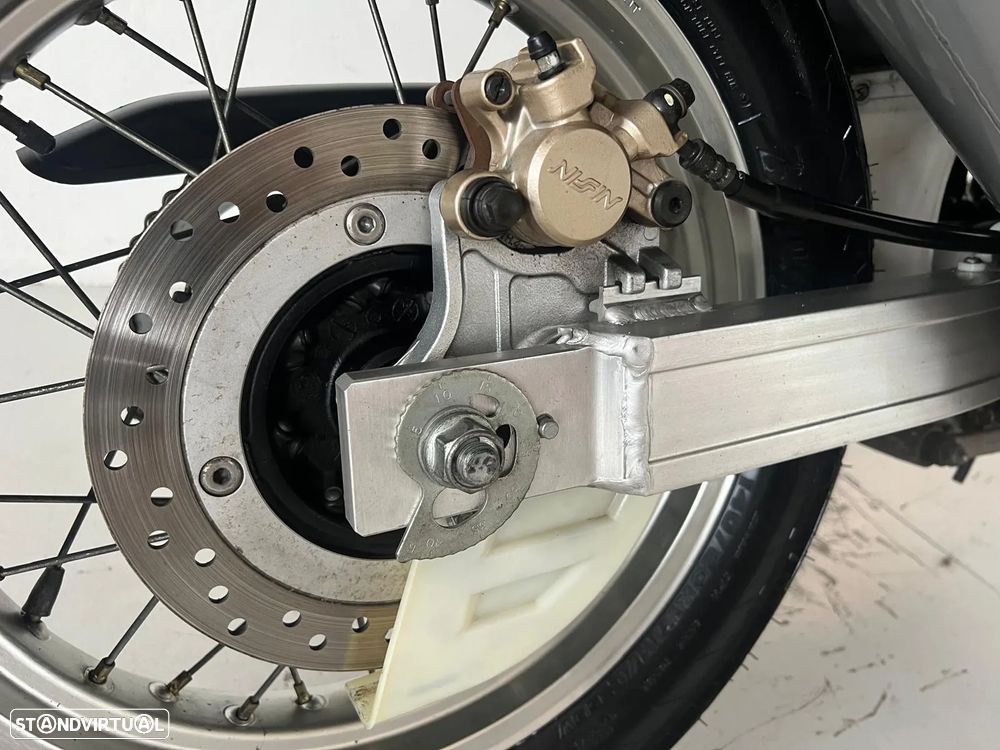 Honda Africa Twin 750 - 22