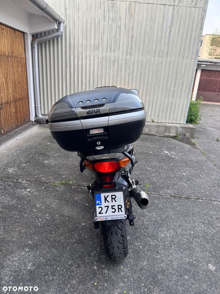 Honda CBF - 10
