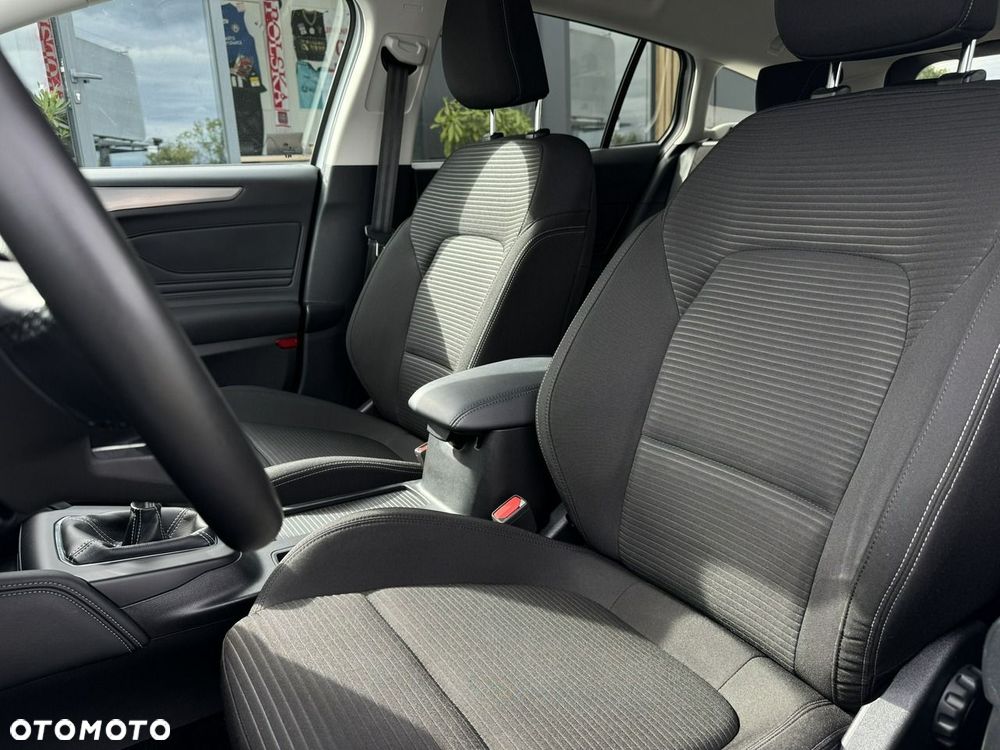 Ford Focus 1.0 EcoBoost Hybrid TITANIUM EDITION - 24