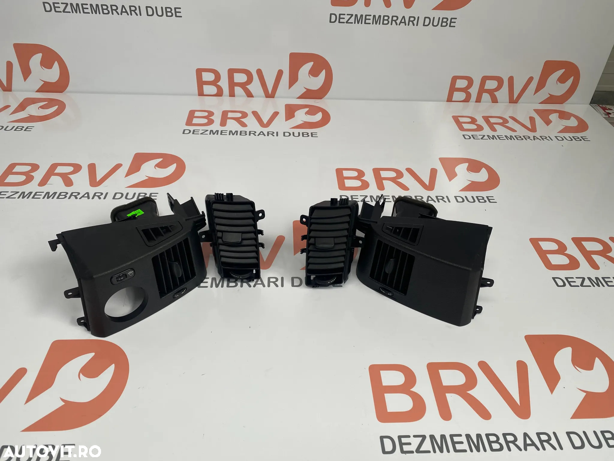 Grila ventilatie bord pentru Vw Crafter / Mercedes Sprinter Euro 4 / Euro 5 - 6