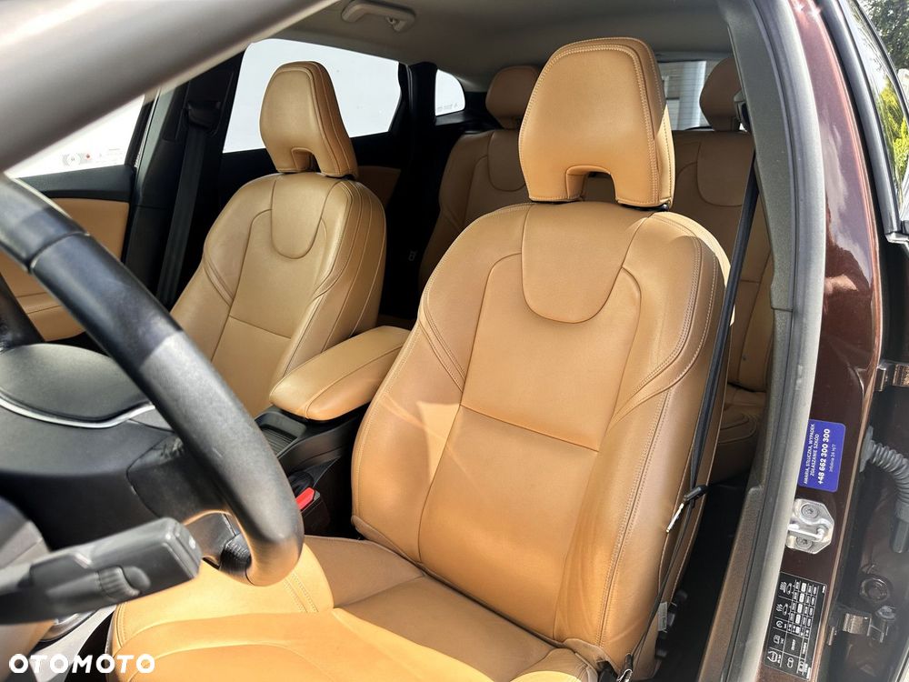 Volvo V40 - 16