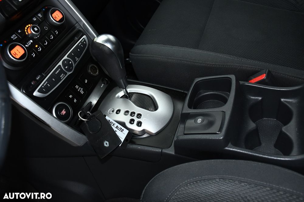 Renault Koleos 2.0 dCI FAP 4x4 Aut. Dynamique - 17