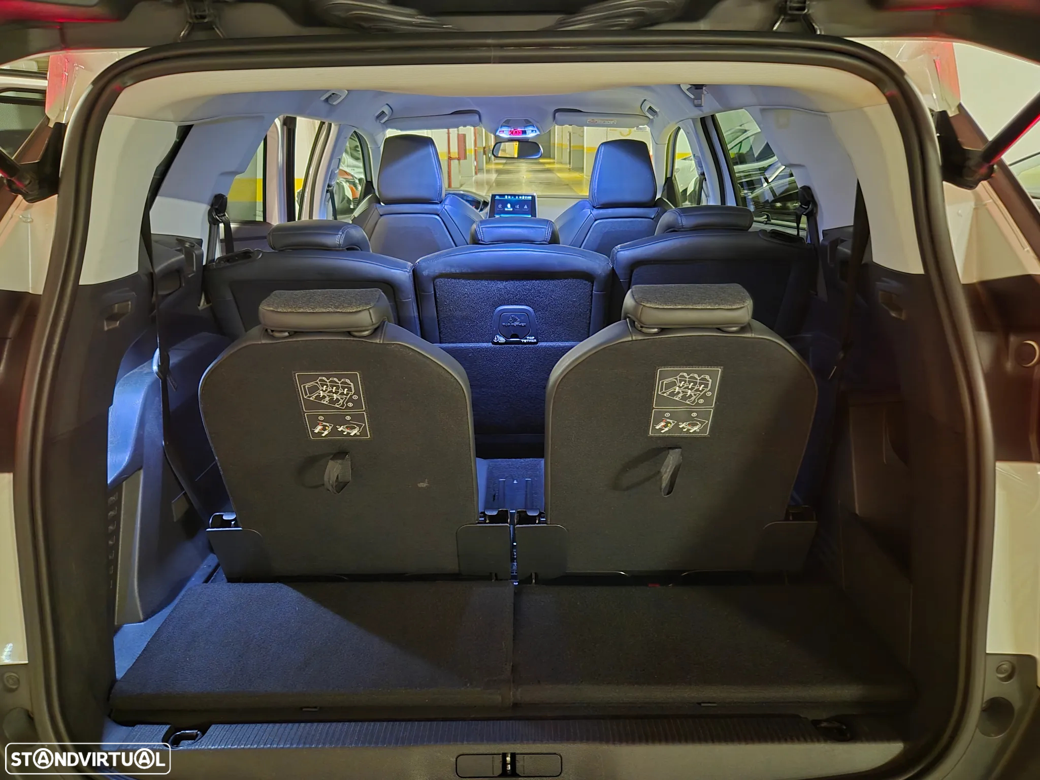Peugeot 308 SW 1.5 BlueHDi Allure - 21