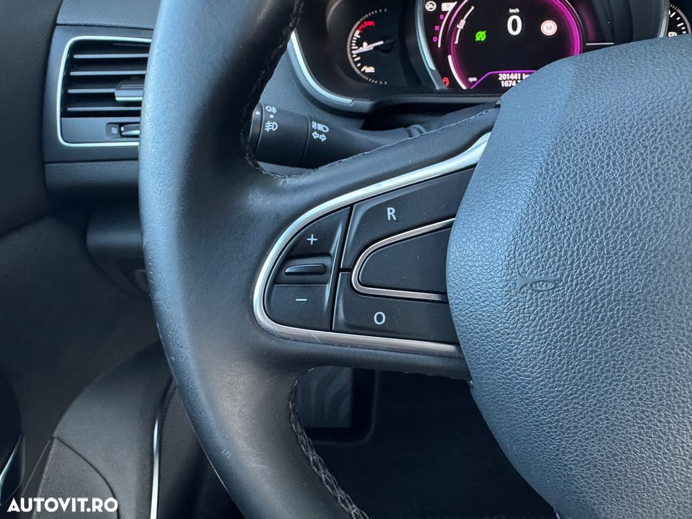 Renault Megane ENERGY dCi 110 EDC BOSE EDITION - 20