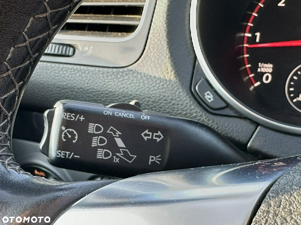 Volkswagen Golf VI 2.0 TDI GTD DSG - 14
