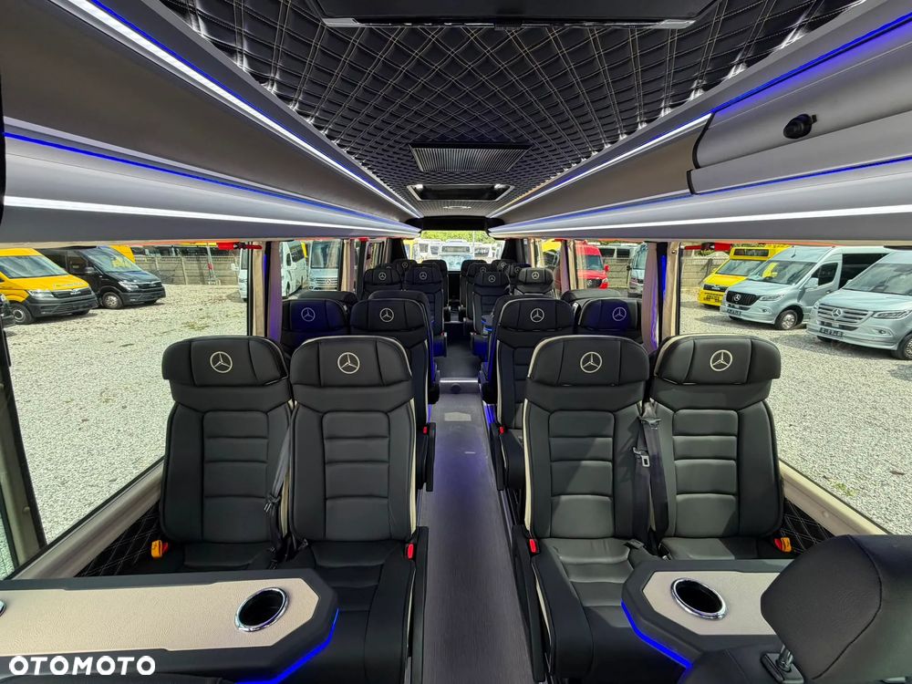 Mercedes-Benz Sprinter 519 - 24