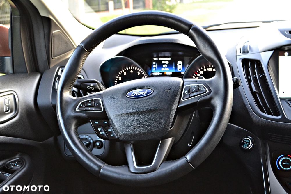 Ford Kuga 1.5 EcoBoost 4x4 Titanium - 37