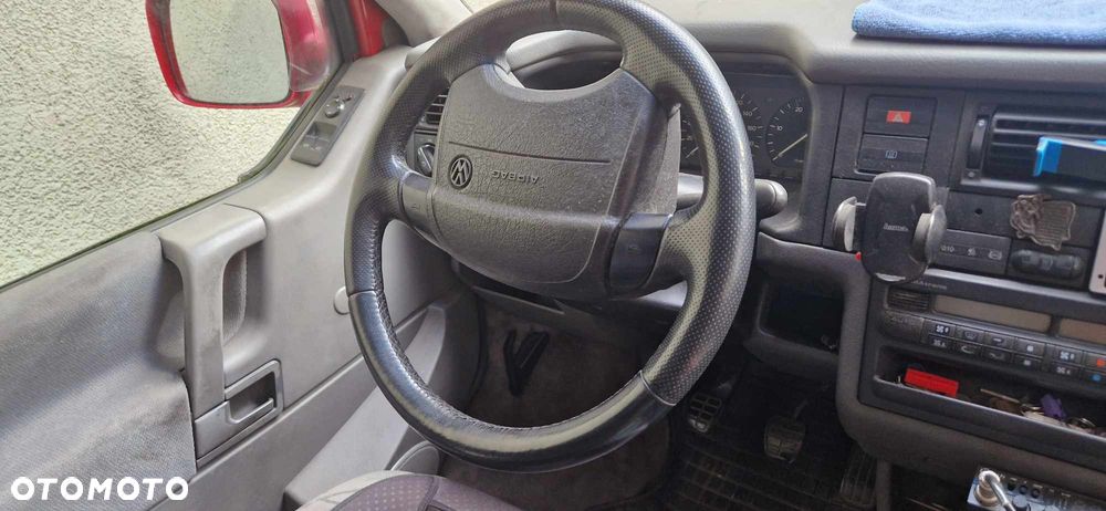 Volkswagen Multivan Standard - 6