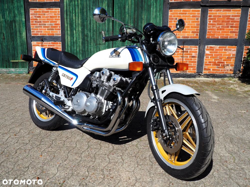 Honda CB - 4