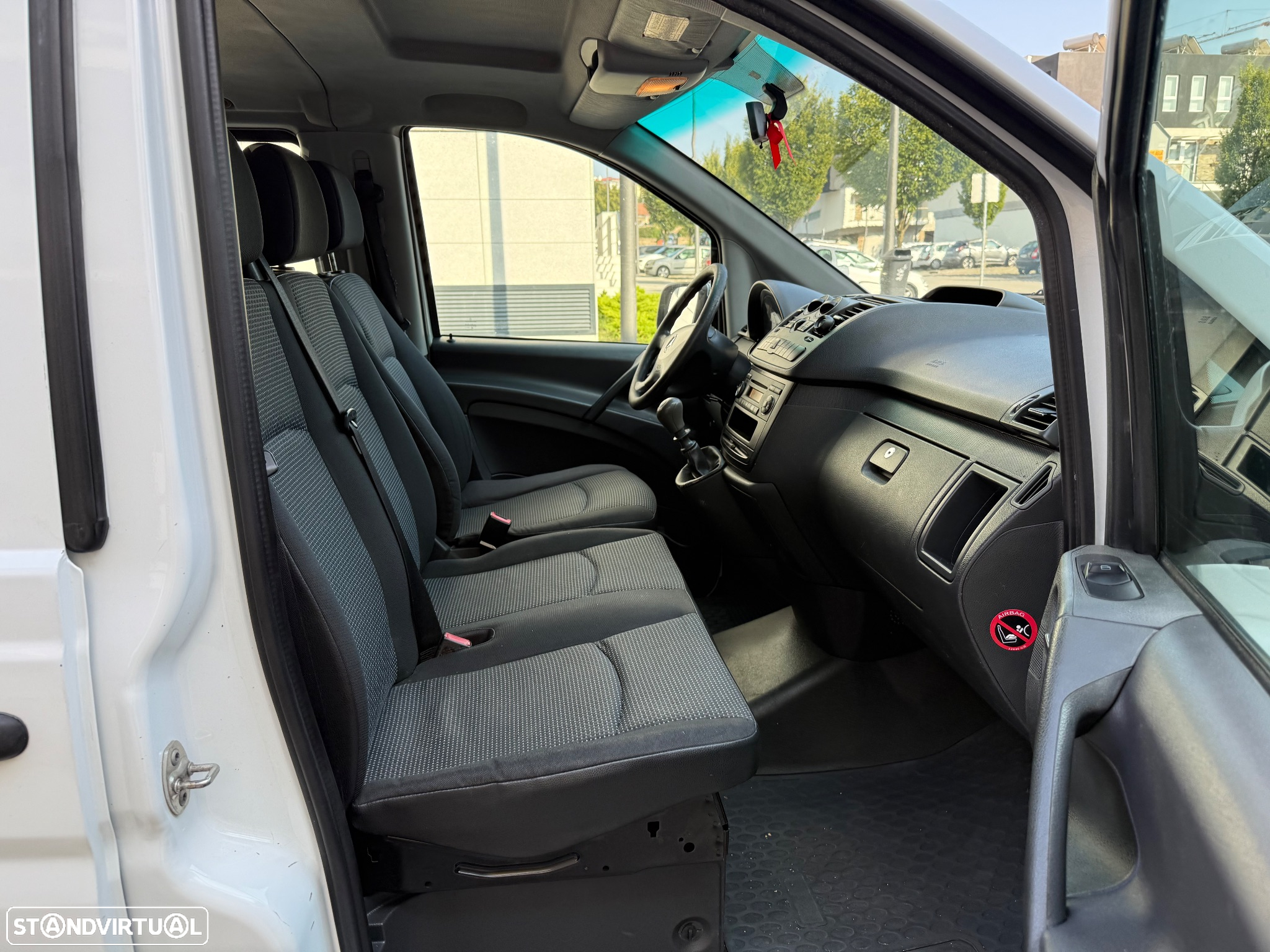Mercedes-Benz Vito 115 CDi/32 9L - 12