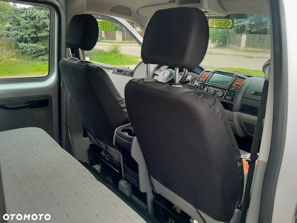 Volkswagen Transporter - 28