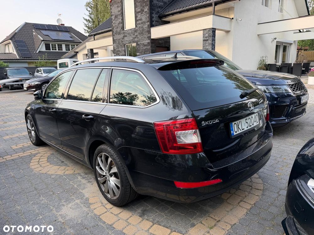 Skoda Octavia 2.0 TDI 4x4 L&K DSG - 11