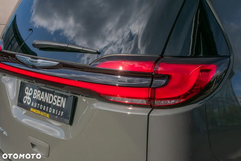 Chrysler Pacifica - 15