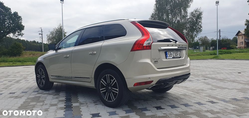 Volvo XC 60 T5 AWD Geartronic Momentum - 10