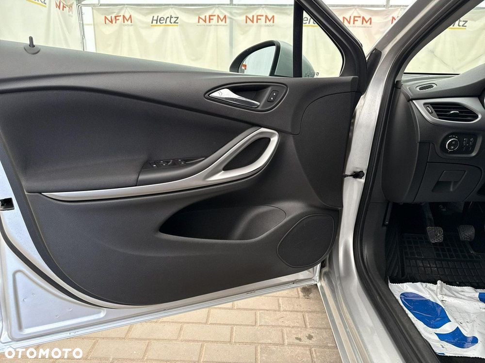 Opel Astra - 10