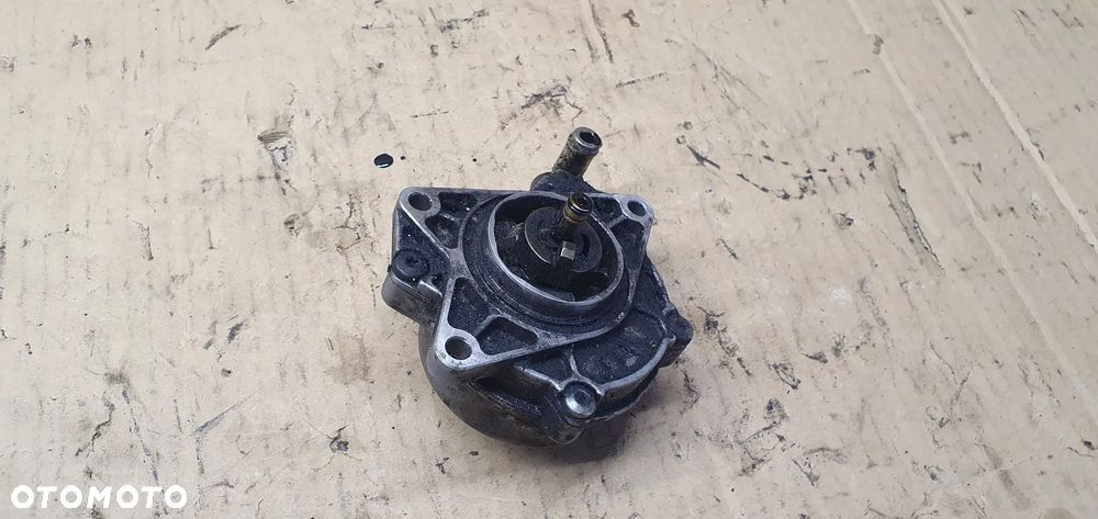 Pompa Vacum Wakum VW Passat B5 2.5 TDI 059145100B - 3