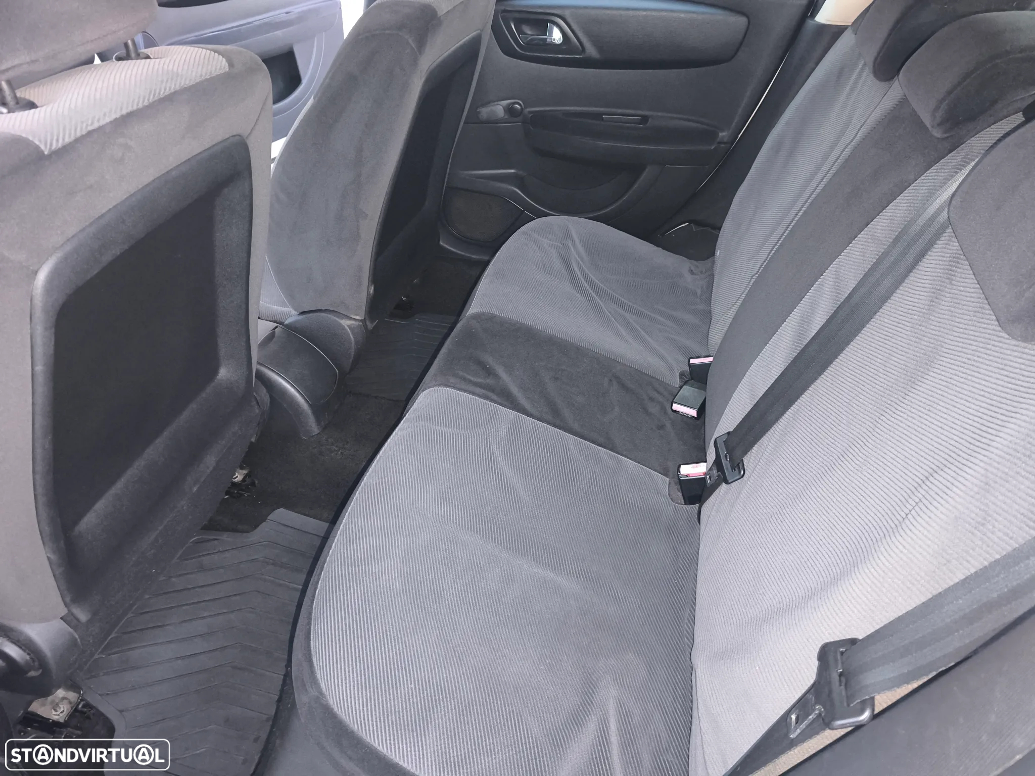 Citroën C4 1.6 HDi Style - 21