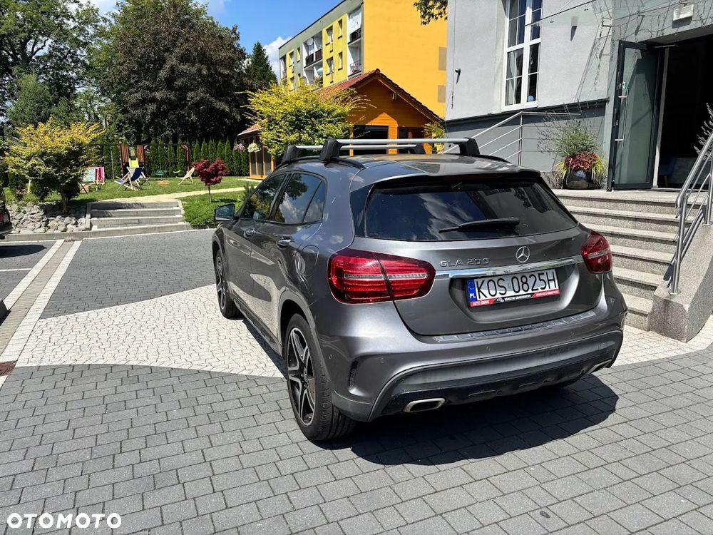 Mercedes-Benz GLA 200 7G-DCT AMG Line - 8