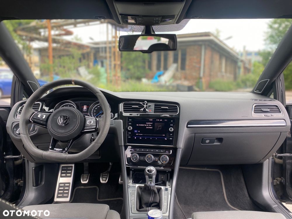 Volkswagen Golf - 12