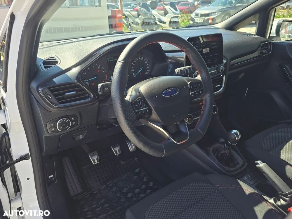 Ford Fiesta - 11