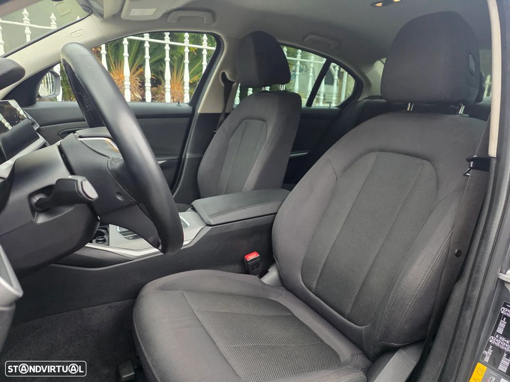 BMW 330 e Corporate Edition Auto - 17