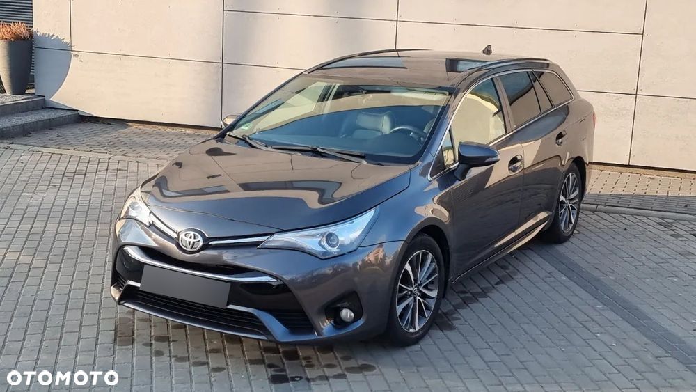 Toyota Avensis 2.0 Premium MS - 1