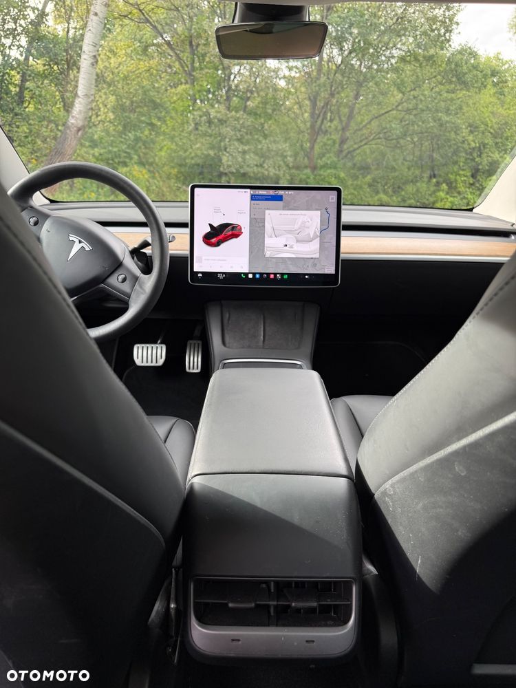 Tesla Model 3 - 14