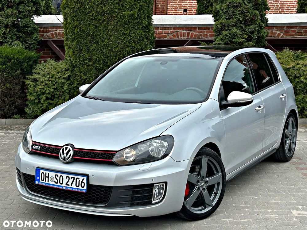 Volkswagen Golf - 28