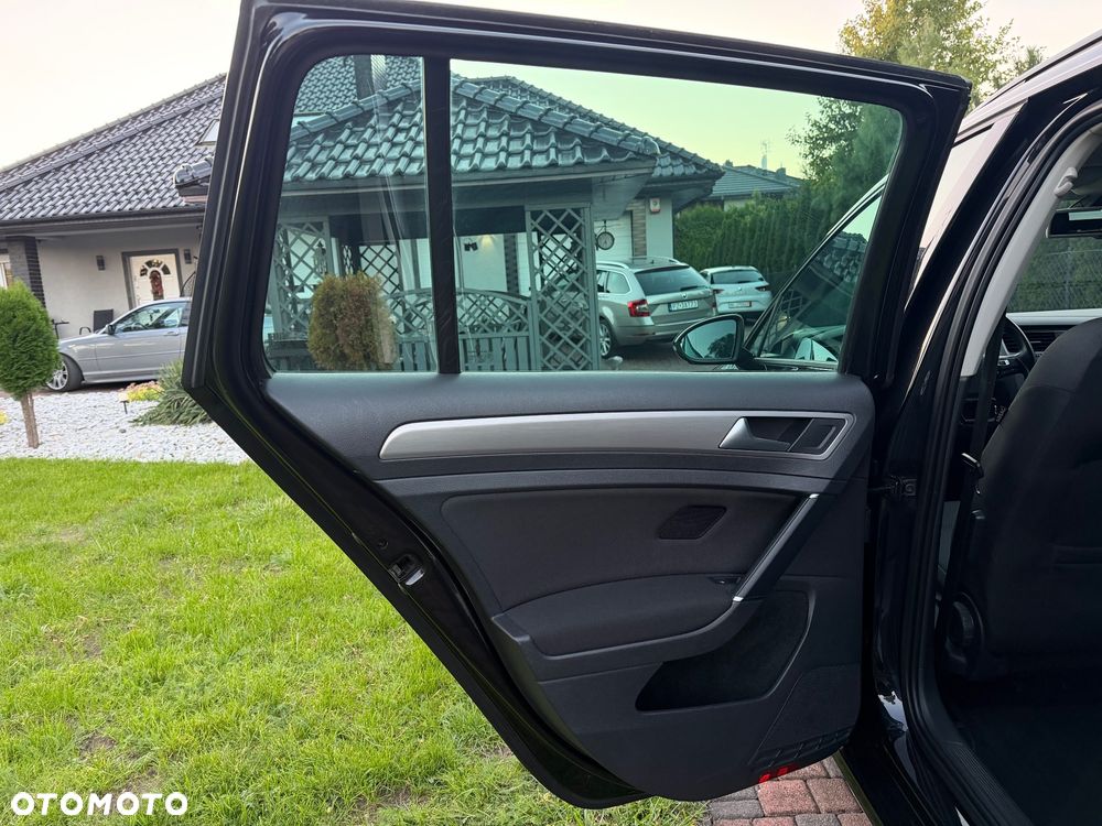 Volkswagen Golf 1.4 TSI BMT Highline - 14