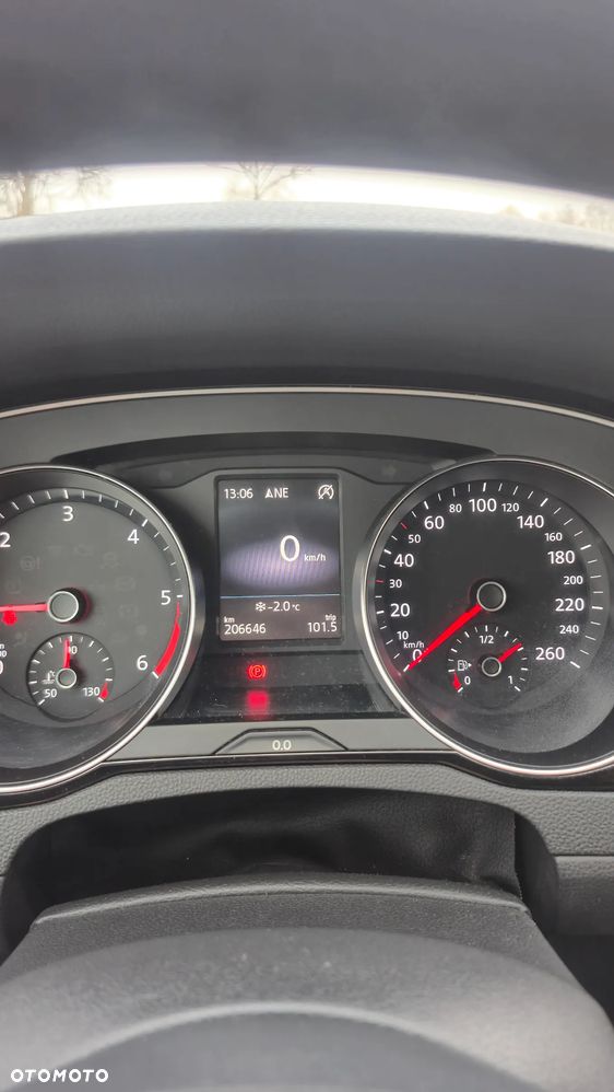 Volkswagen Passat 2.0 TDI BMT Highline - 11