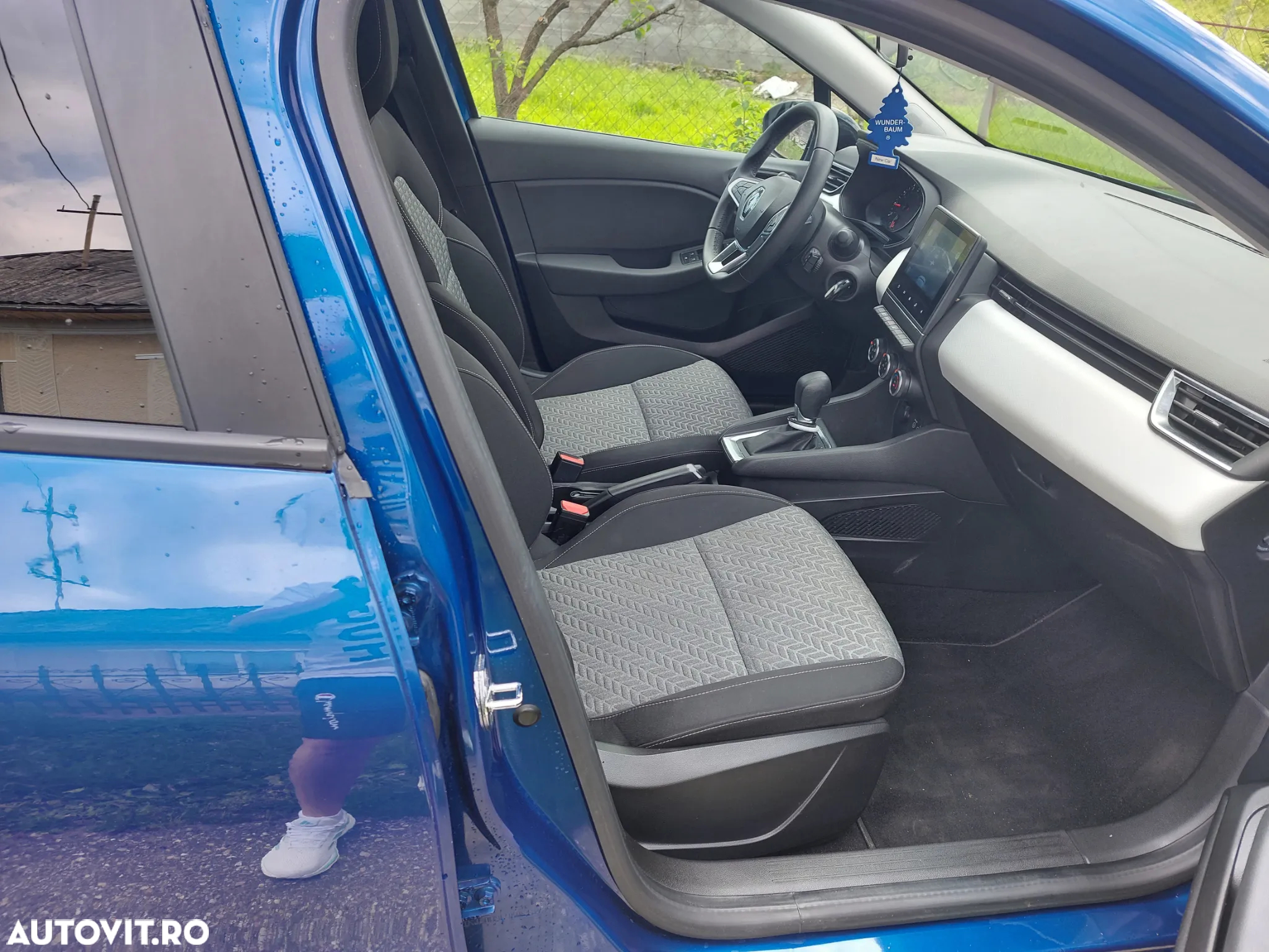 Renault Clio TCe 90 CVT TECHNO - 11