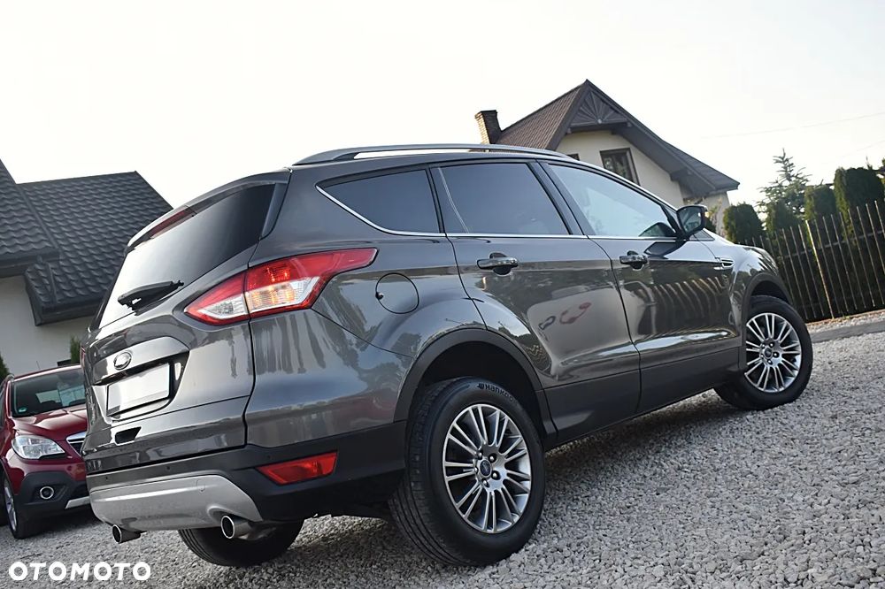 Ford Kuga 2.0 TDCi 2x4 Titanium - 37