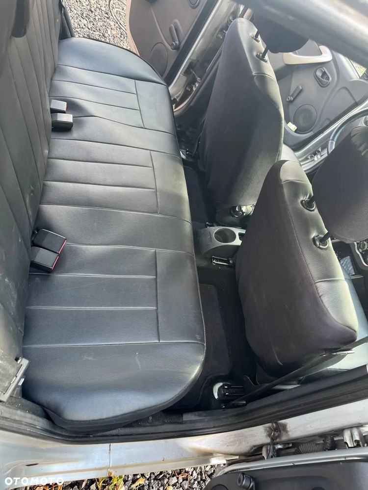 Dacia Sandero 1.4 MPI Laureate - 9