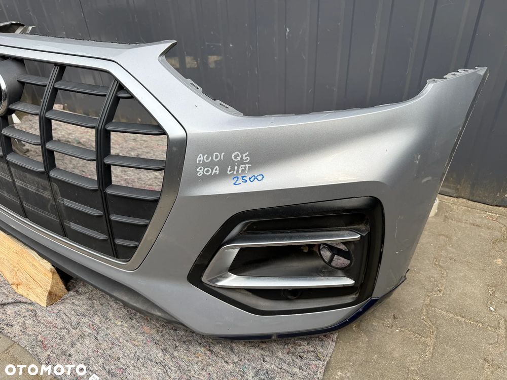 ZDERZAK AUDI Q5 80A LIFT ORYGINAŁ CAŁY - 2