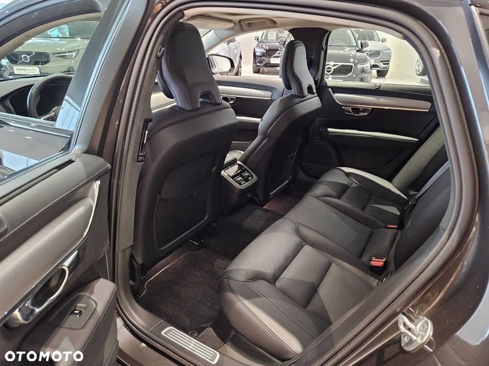 Volvo S90 - 29