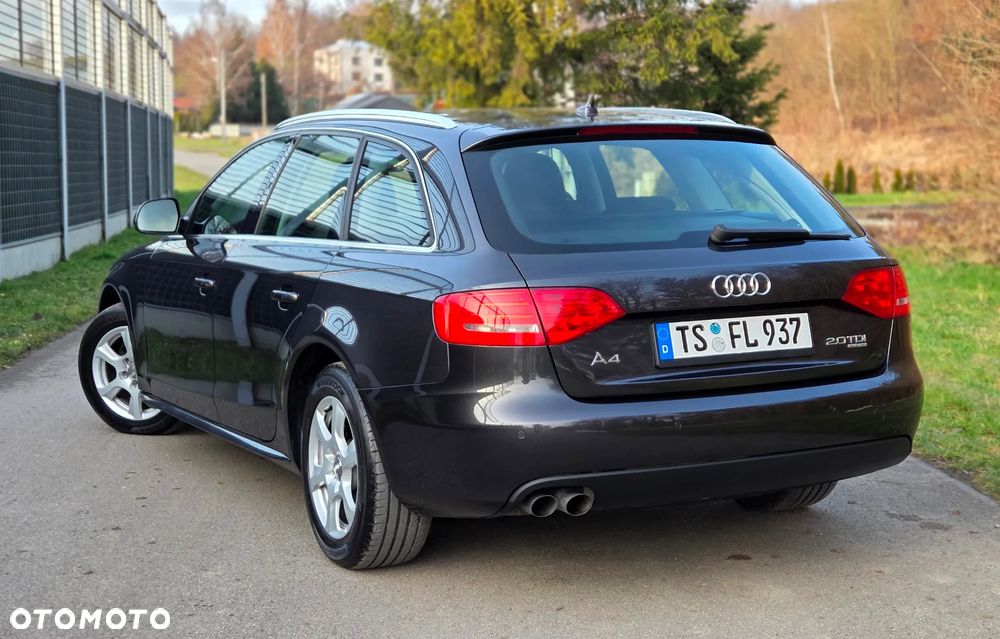 Audi A4 Avant 2.0 TDI DPF quattro - 5