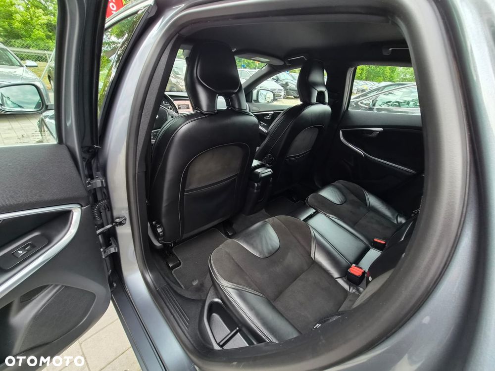 Volvo V40 D2 Kinetic - 22