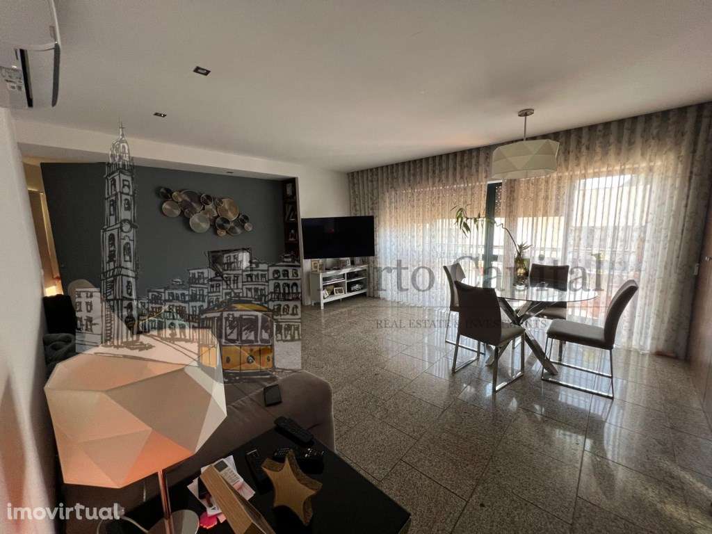 EXCELENTE APARTAMENTO T2+1 (MAIS ESCRITORIO), COM 3 FRENTES, VARAND... - Grande imagem: 2/24