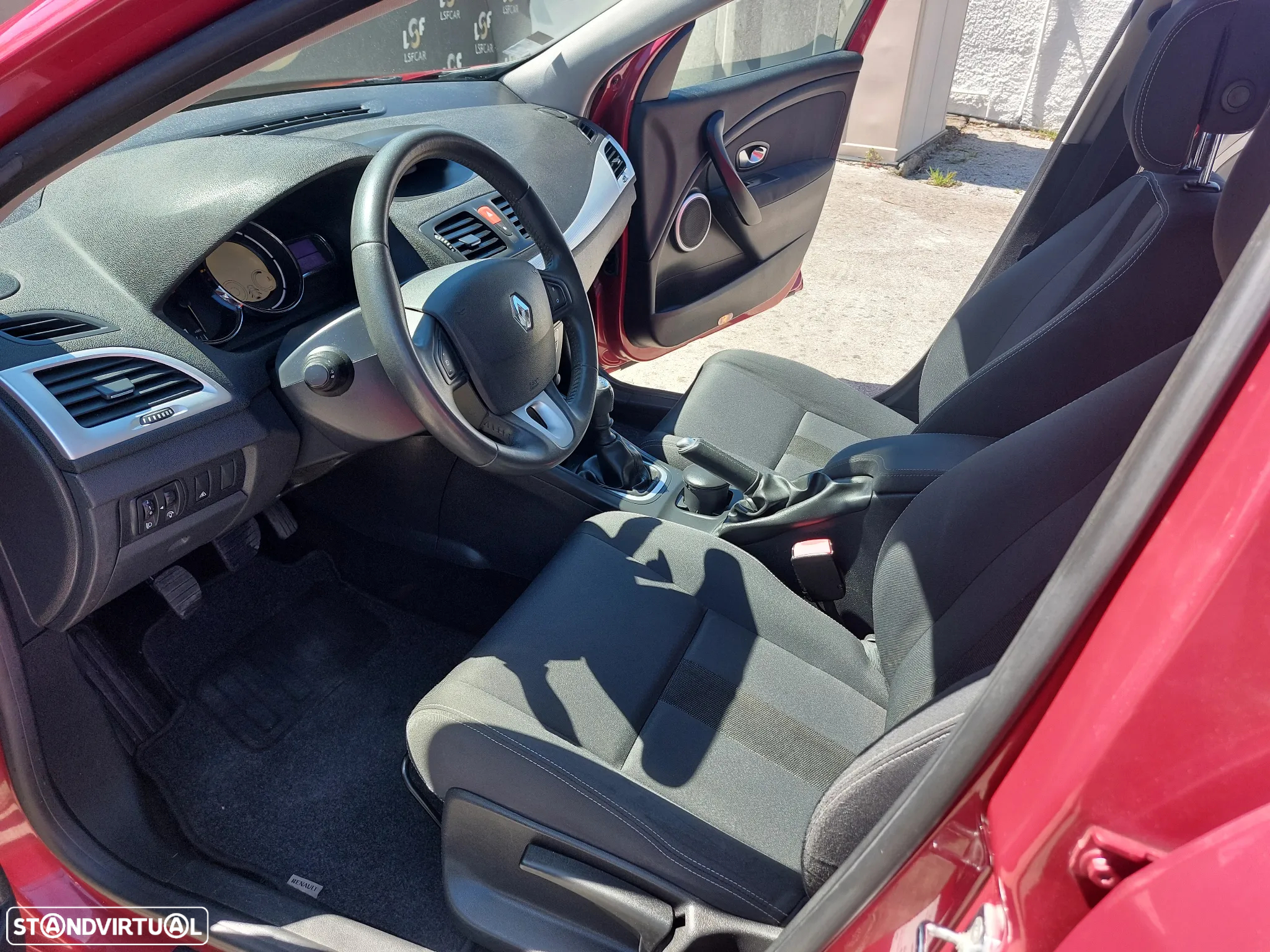 Renault Mégane 1.4 TCE Dynamique - 9
