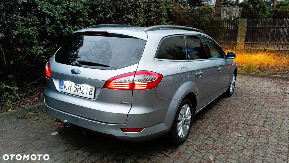 Ford Mondeo 2.0 TDCi Ghia - 8
