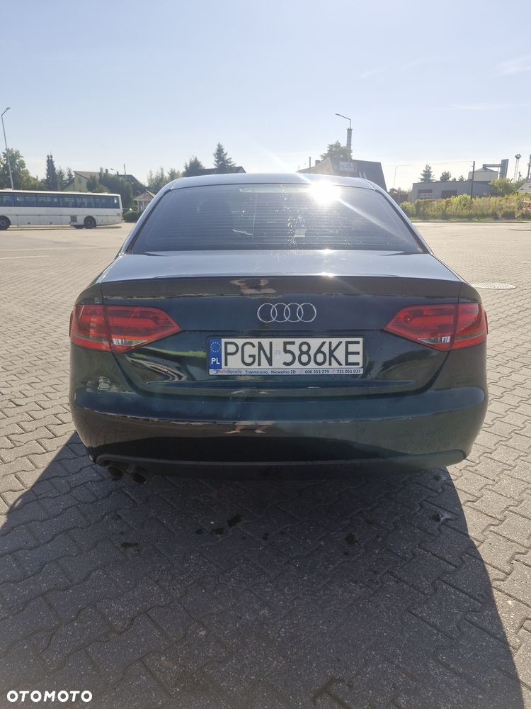 Audi A4 Limousine - 5