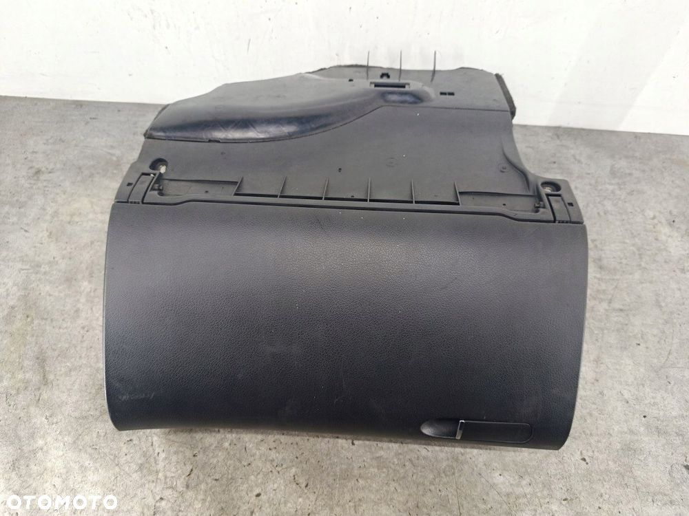 SCHOWEK PASAŻERA AUDI A4 B7 8E1857035C - 8