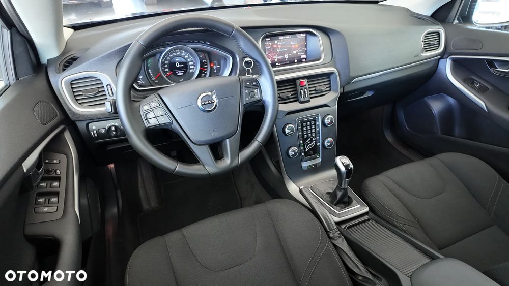 Volvo V40 D2 Kinetic - 21