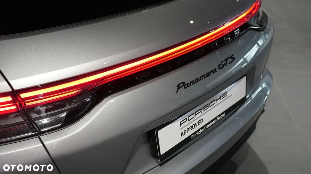 Porsche Panamera GTS Sport Turismo - 14